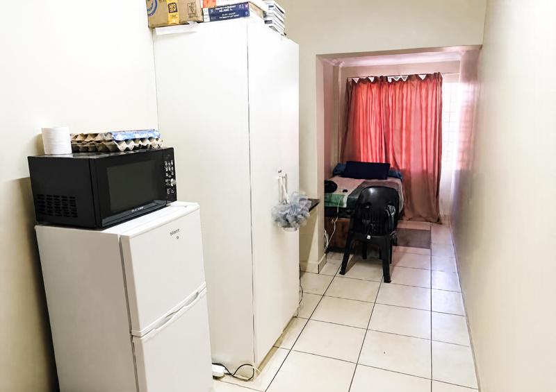 To Let 8 Bedroom Property for Rent in Die Bult North West